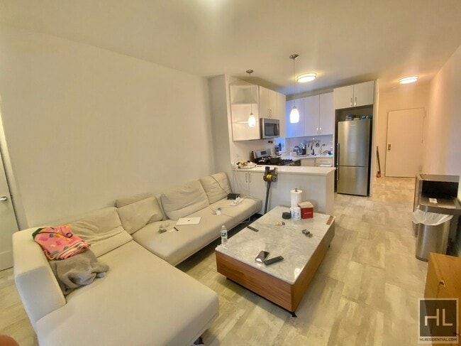 Building Photo - STEINWAY STREET Rental