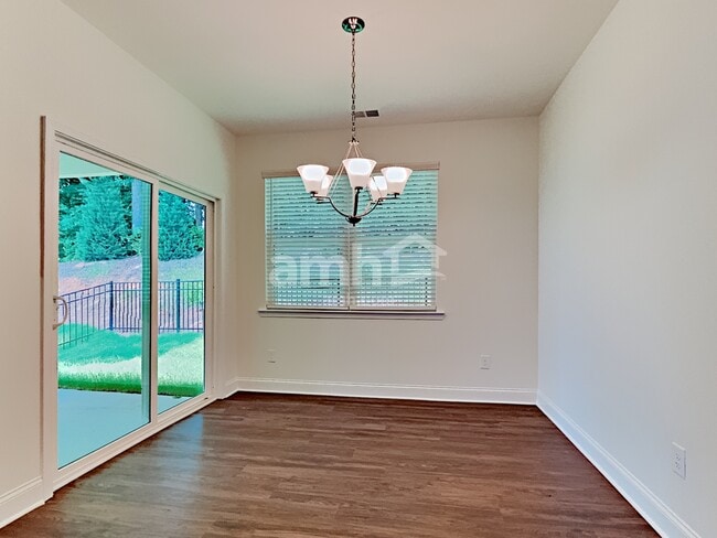 Photo - 5060 Canyon Creek Way