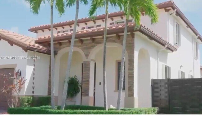 221 SE 35 Ave