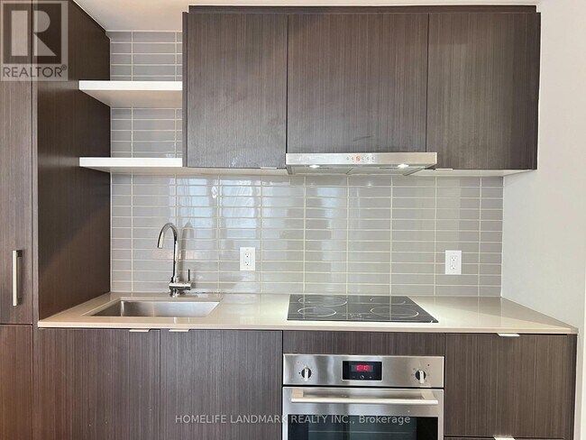 Photo - 88 Harbour St Unit 1706