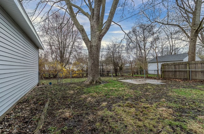 Photo - 1827 Parkdale Dr