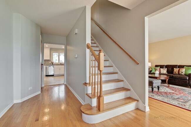 Photo - 457 S Kensington Ct