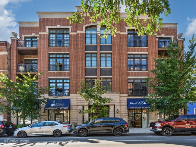 Building Photo - 2221 W Belmont Ave Unit 301 Rental