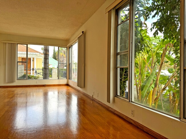 Photo - 1627 S Highland Ave Unidad 1