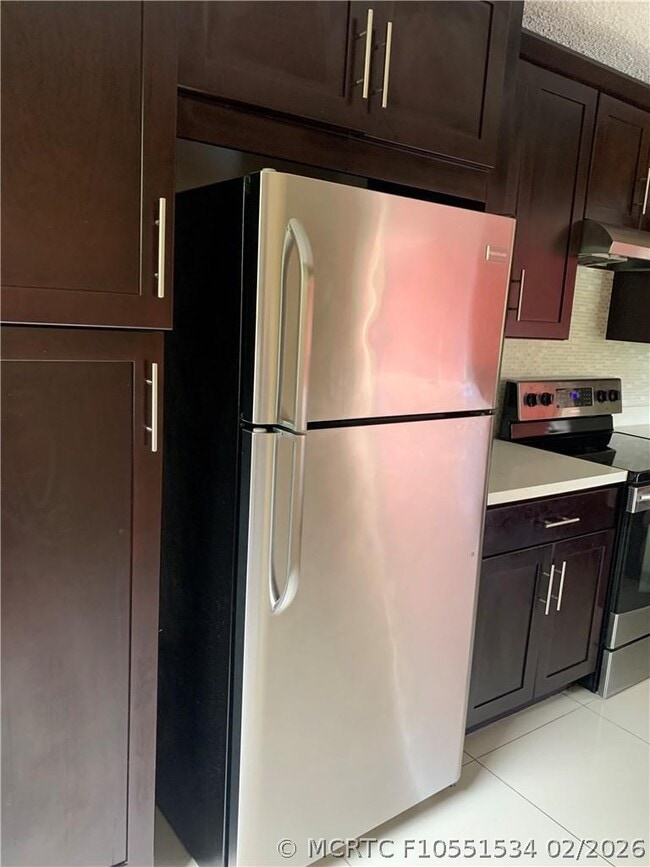8891 Wiles Rd Unit 308