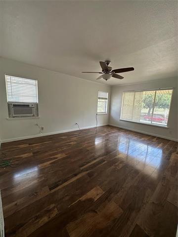 Photo - 4031 Cole Ave Unidad H