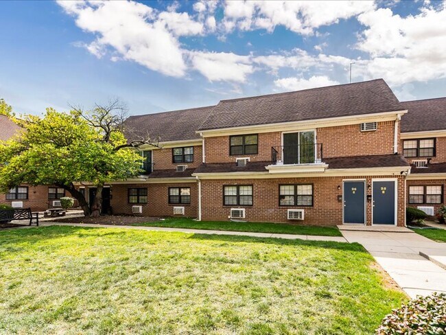 Photo - Freehold In-Town Commons