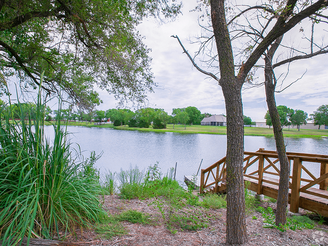 Stocked Fishing Lake! - MacArthurs Lake Apartments