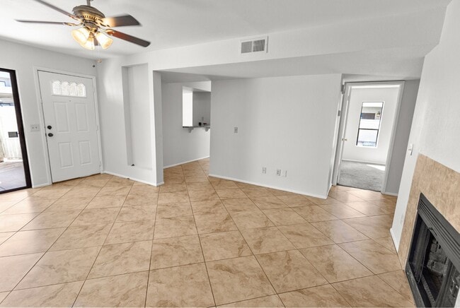 Photo - 850 S River Dr Unit 1050