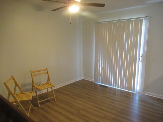 Photo - 3909 Smoke Tree Dr