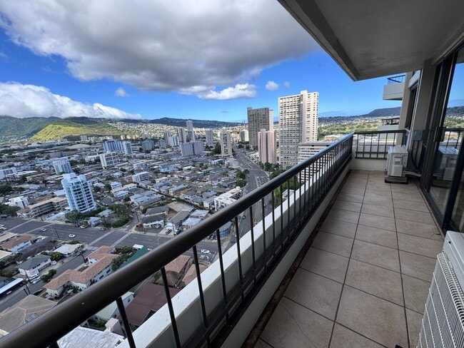 Photo - 2333 Kapiolani Blvd