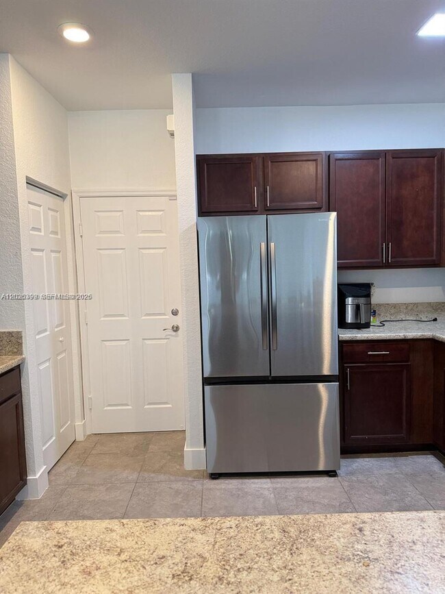 Photo - 156 NE 24th Ave