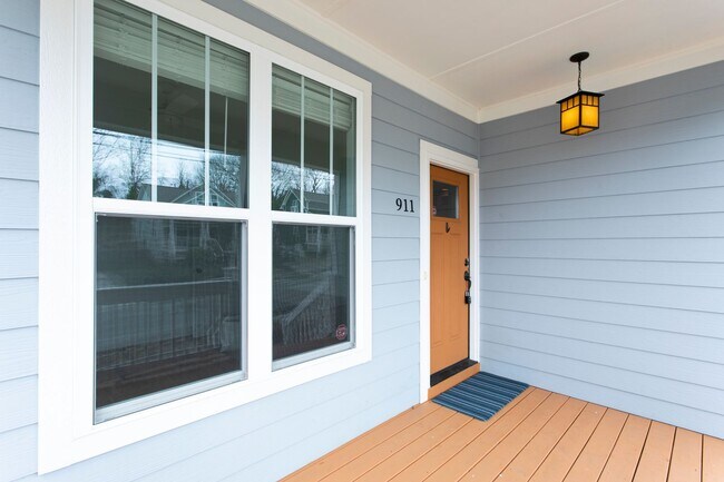 Photo - Downtown Durham Oasis! - Three Bedroom Hom...