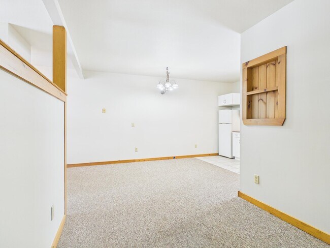 Photo - 1555 Main St Unit 2