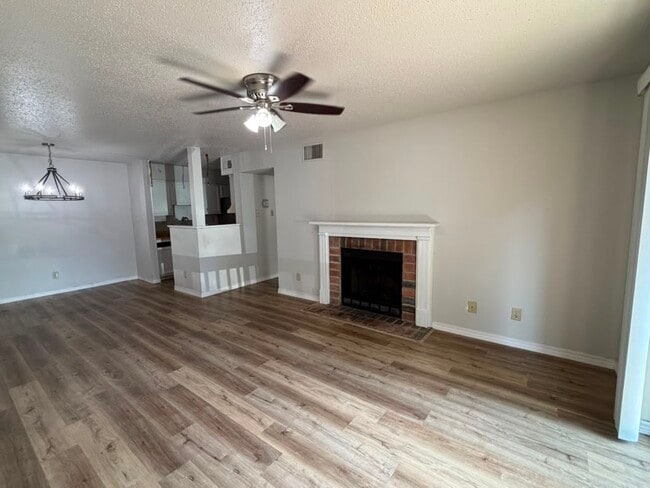 1250 Henckley Ave
