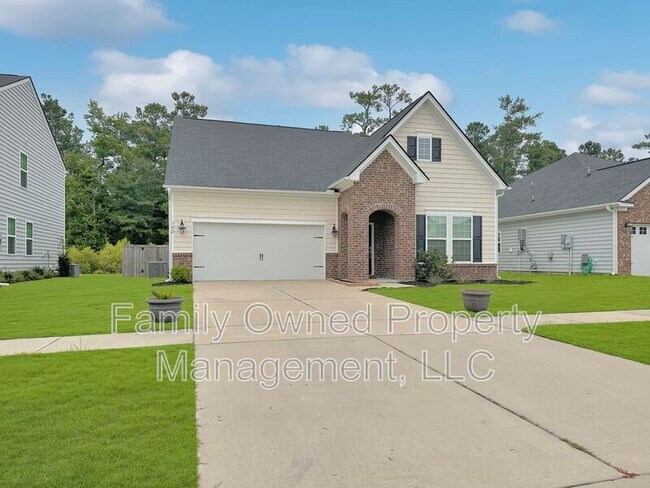 Photo - 302 Witch Hazel St