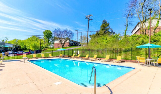 Photo - Easton Apartments