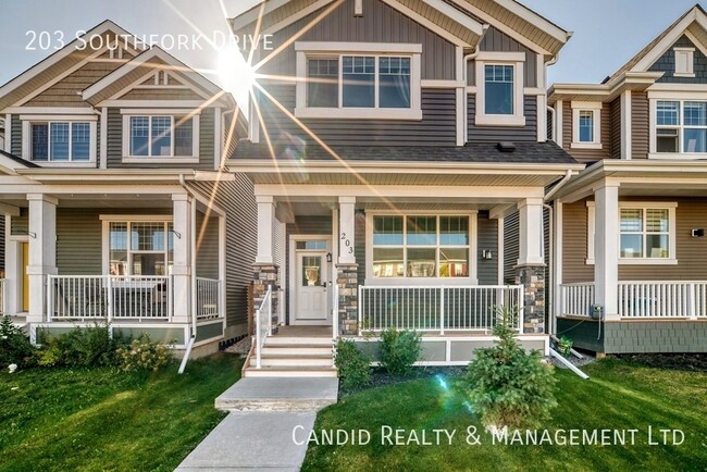 Building Photo - Three Bedroom Full House for rent