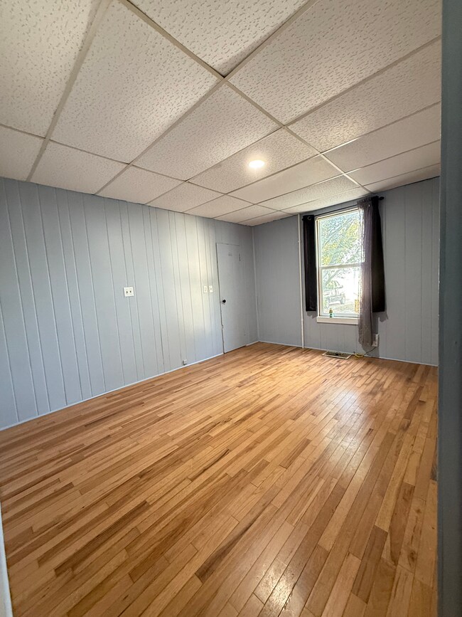 Photo - 3-Bedroom Townhouse in Moline– $925/month ...