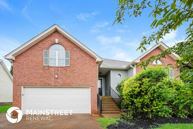 Photo - 204 Oxford Pl