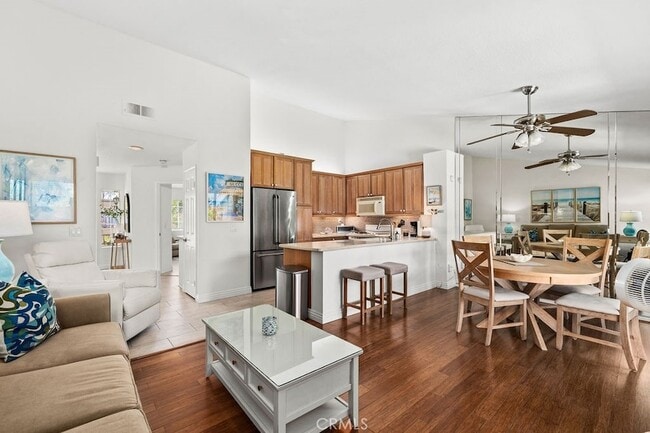 13 Campton Pl