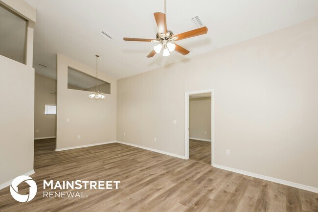 Photo - 9310 27th Ave E