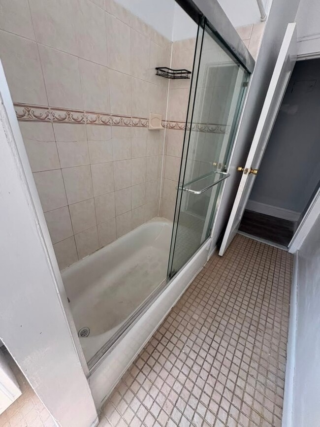 Photo - 107 Elm St Unit Apt 7