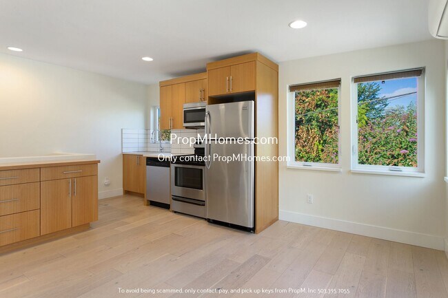 Photo - 4127 N Michigan Ave Unidad 4127 N Michigan Avenue  B