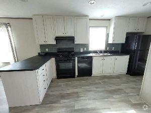 Building Photo - 145 Lynn Ln Rental