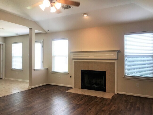 Photo - 21522 Gannet Peak Way