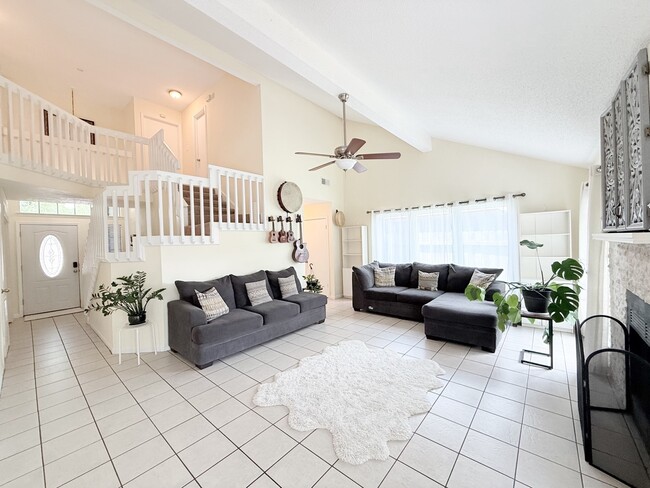 Photo - 14206 Rosseau St