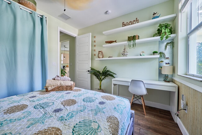 Photo - 1280 SW 25th Ave