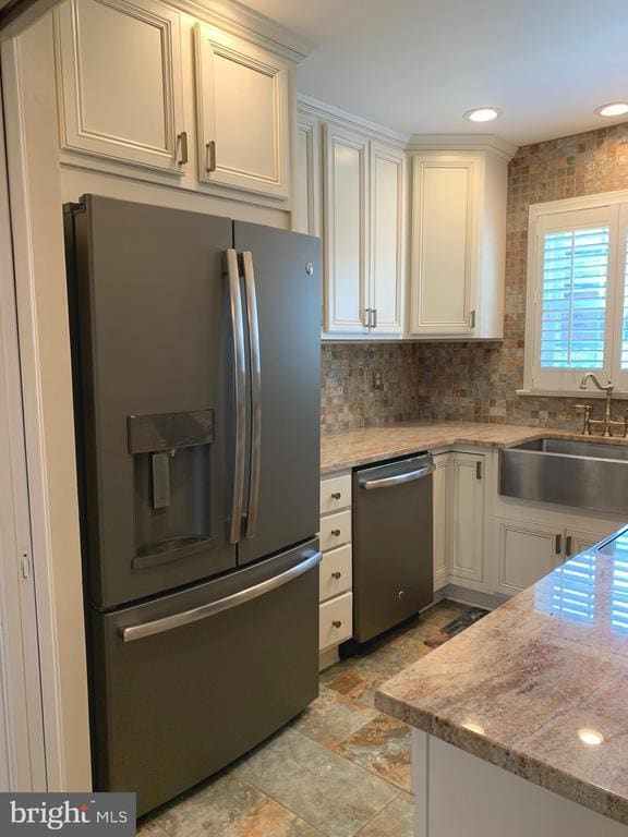 Photo - 1011 Charles St