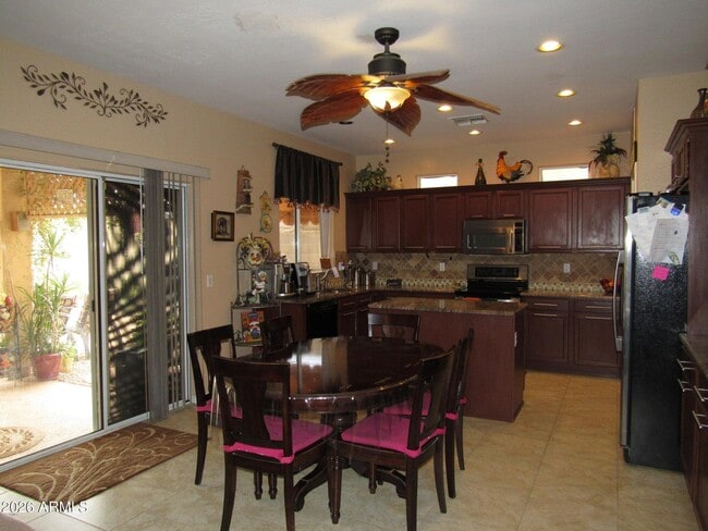 Photo - 42914 N Hudson Ct
