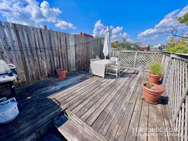 Building Photo - 1817 Kalorama Rd NW Unit #E Rental