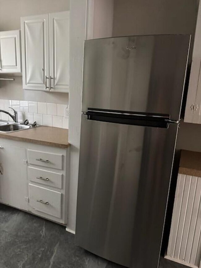 Photo - 2 bedroom, 1 bath house for rent