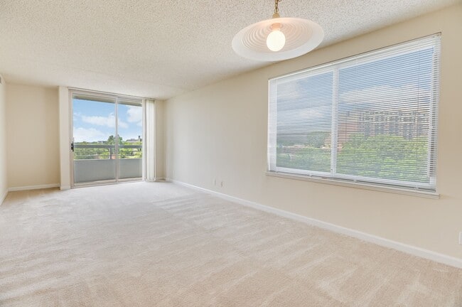 Los apartamentos de estar y área de comedor - Lenox Park