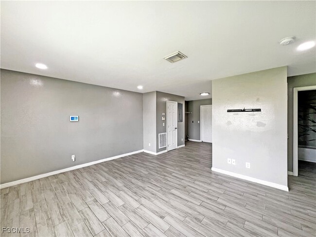 Photo - 123 Gordon Ave S
