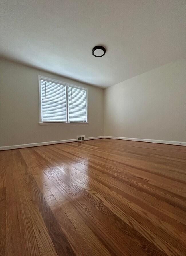 Photo - 65 Mercury Ct Unit L1