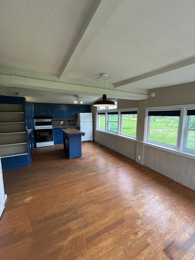 Photo - 4069 Bullitt Rd Unit 4069