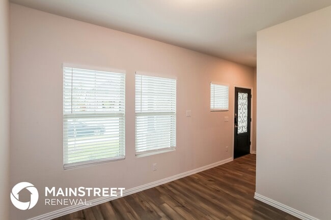 Photo - 2116 Bellatrix Dr