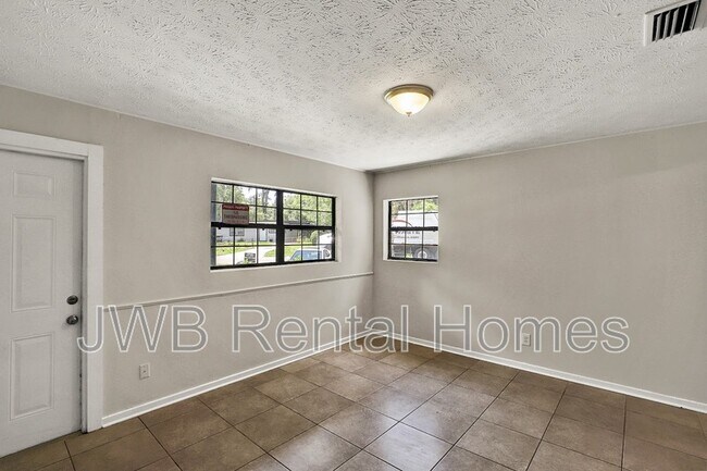 Photo - 4705 Portsmouth Ave