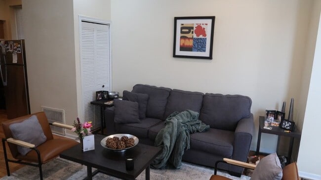 Photo - 1411 W Erie St