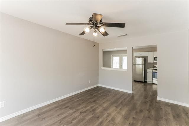 Photo - 224 Woodgrove St