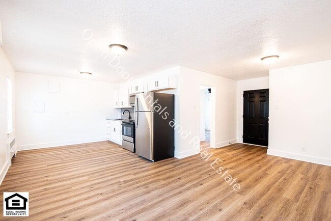 Photo - 1823 Griswold Dr Unit H12