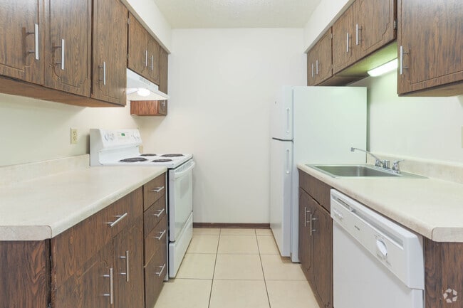1BR, 1BA - 570SF