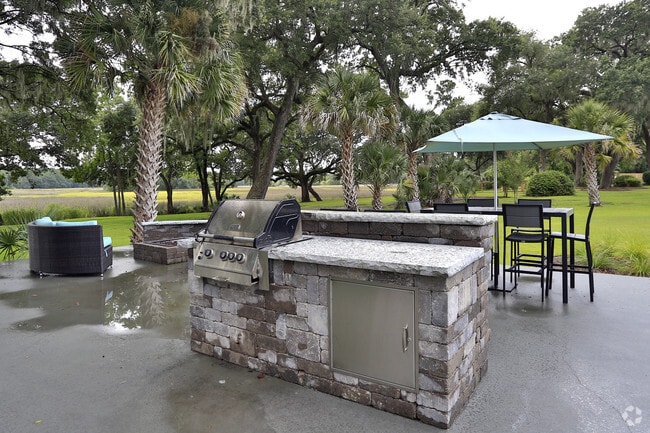Oasis at West Ashley