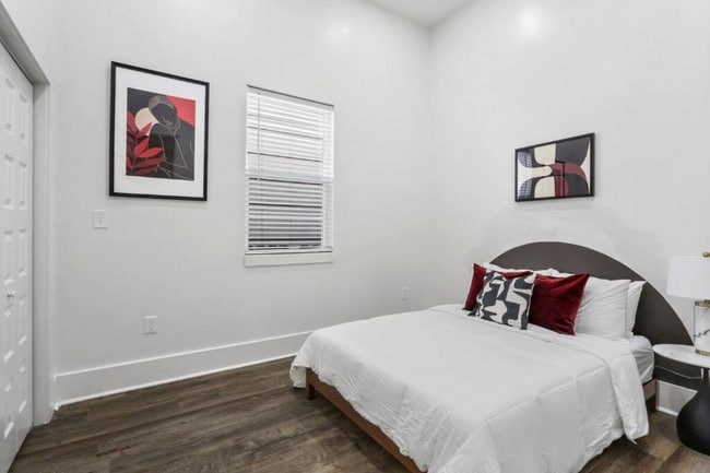 Photo - 2524 Cleveland Ave Unit 2524