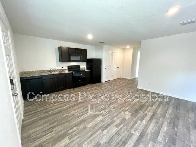 Photo - 1114 Chestnut St