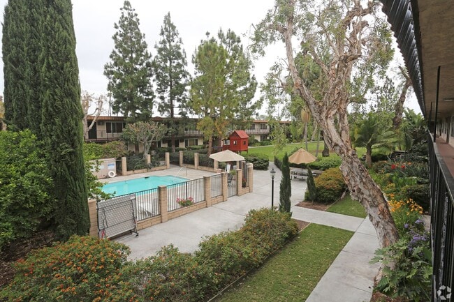 Building Photo - Rancho Monterey Rental